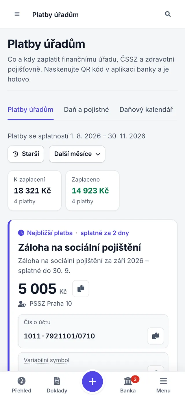 Platby úřadům ukázkové OSVČ na telefonu se souhrnem a nejbližší platbou.